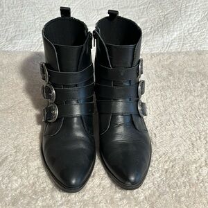 ⛓️Goth boots⛓️